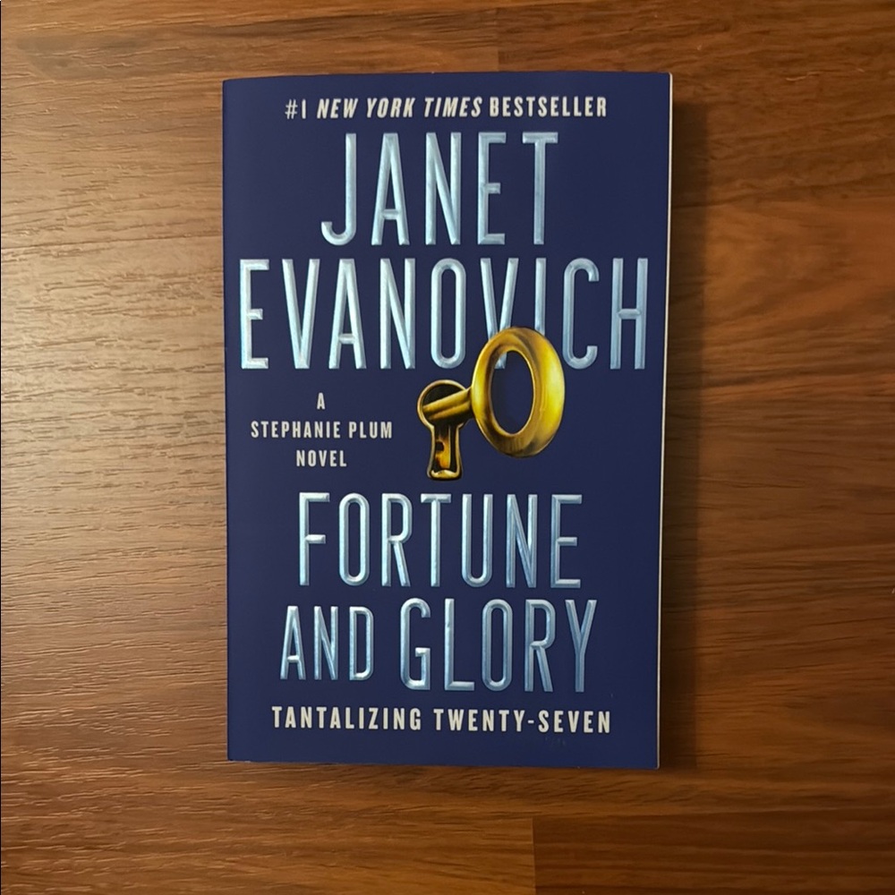 Fortune and Glory Book by Janet Evanovich